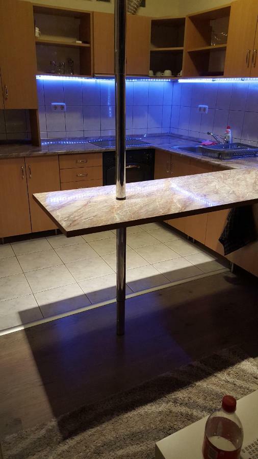 Liget Apartment, Terrace, Free Parking, Ac Budapest Exteriör bild